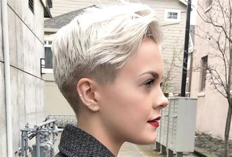 lesbian haircuts|60 Aesthetic and Edgy Lesbian Haircuts for 2024